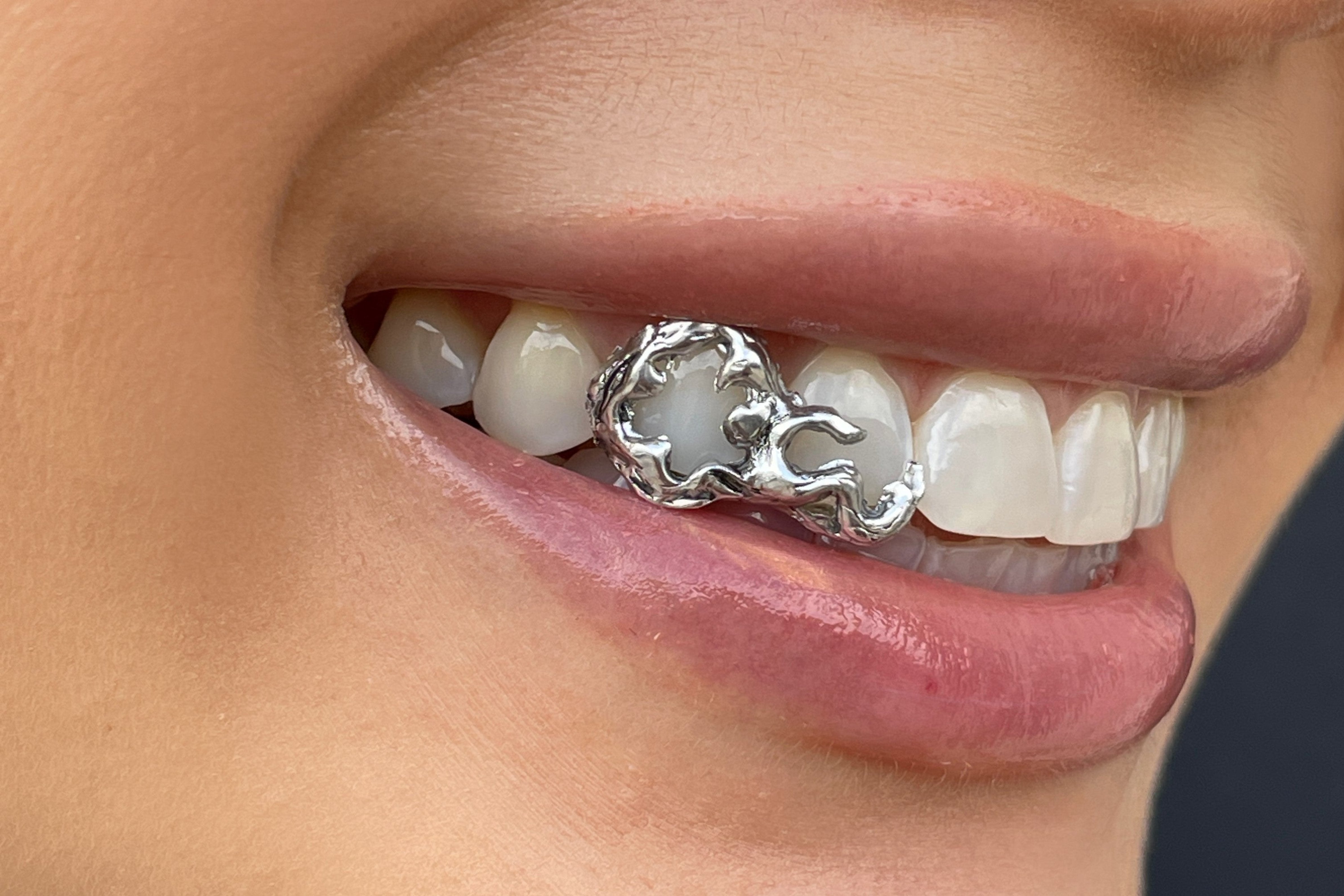 Ocean Waves Grillz – kon.sen.suss